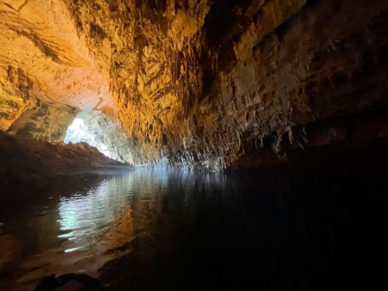 argostoli-melissani-lake-drogarati-cave-and-myrtos-beach