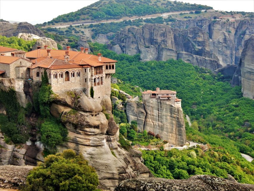 athens-2-days-in-meteora-with-2-guided-tours-and-hotel-stay