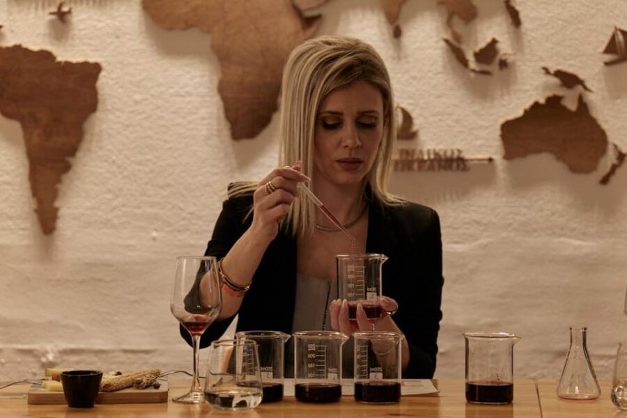 athens-create-your-own-wine-workshop-under-the-acropolis