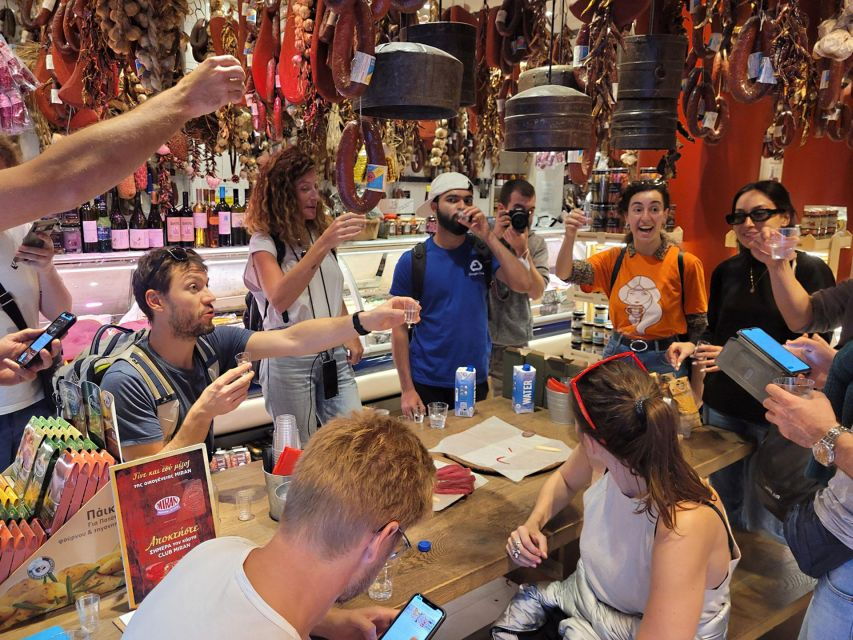 athens-private-urban-treasure-hunt-with-food-stops