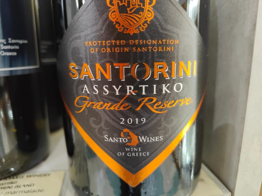 athens-santorini-wine-tasting-at-brettos-bar-in-plaka