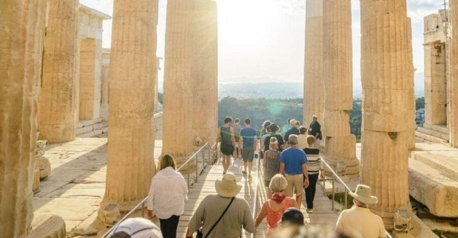 athens-the-acropolis-walking-group-tour-with-a-french-guide