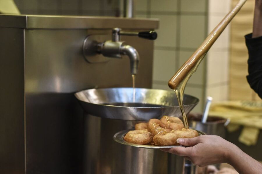 athens-ultimate-food-walking-tour-with-15-tastings