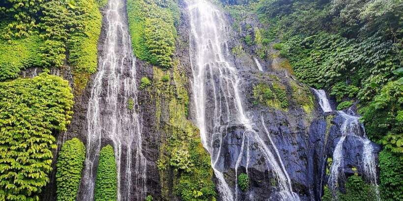 bali-amazing-secret-waterfall-at-north-bali