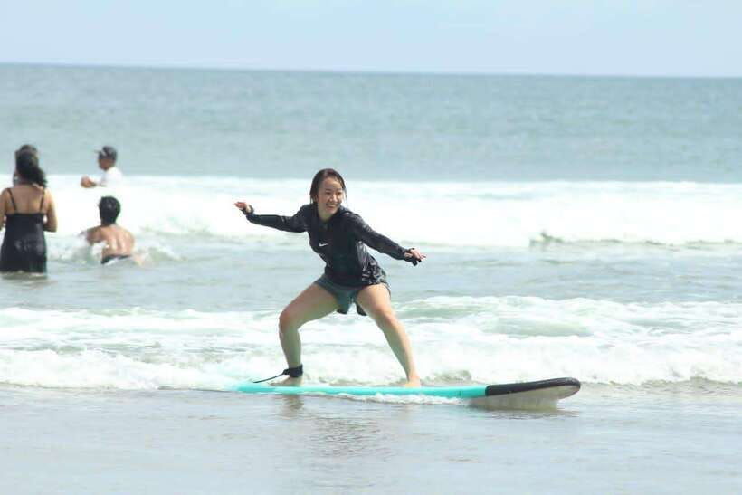bali-bali-surfing-lesson-at-seminyak-beach