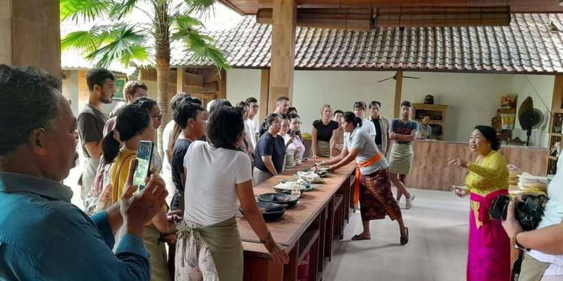 bali-experiences-of-ubud-paon-cooking-class