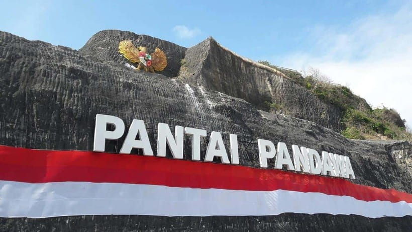 bali-half-day-nusa-dua-tour-with-pandawa-beach-gwk-lunch