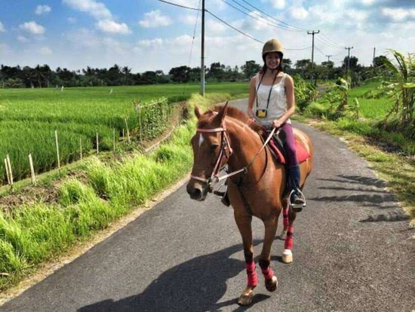 bali-horse-riding-on-the-beach-and-rice-field-tour
