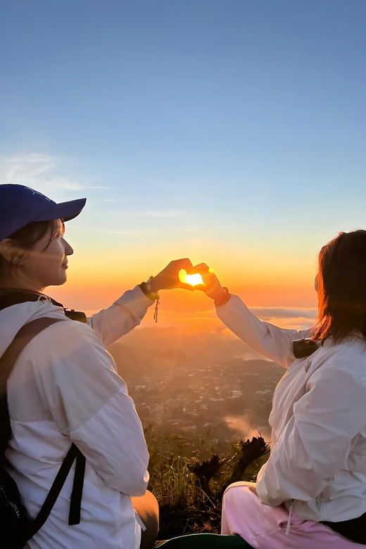 bali-sunrise-trekking-with-private-guide-at-mount-batur