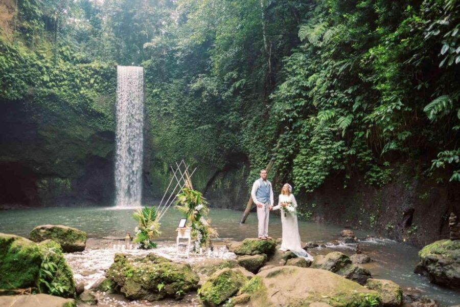 bali-waterfall-explore-tibumana-goa-raja-kanto-lampo