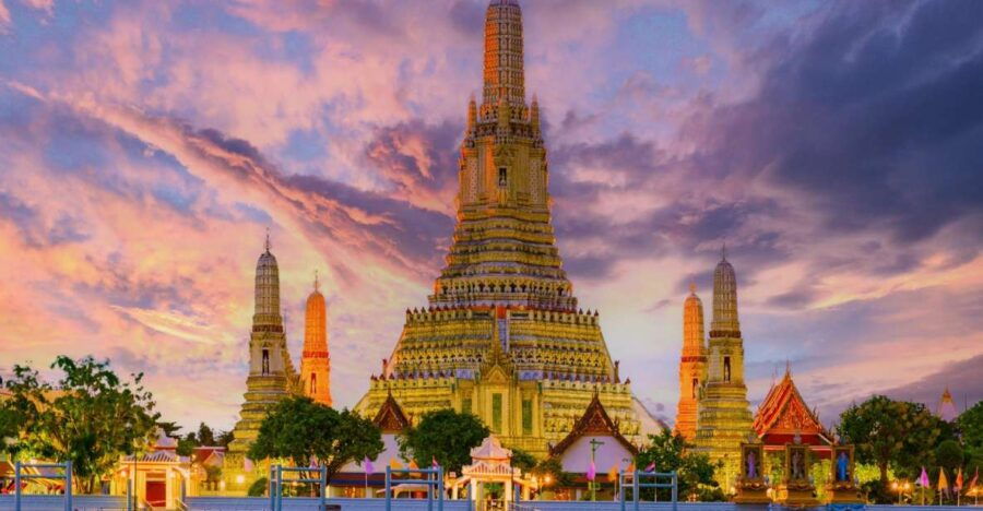 bangkok-canals-tour-wat-arun-chao-phraya-by-longtail-boat