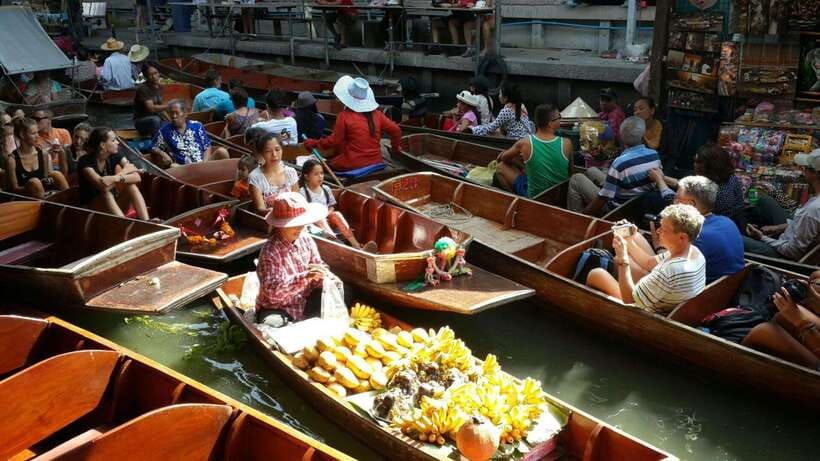 bangkok-railway-market-damnuansaduak-floating-market-tour