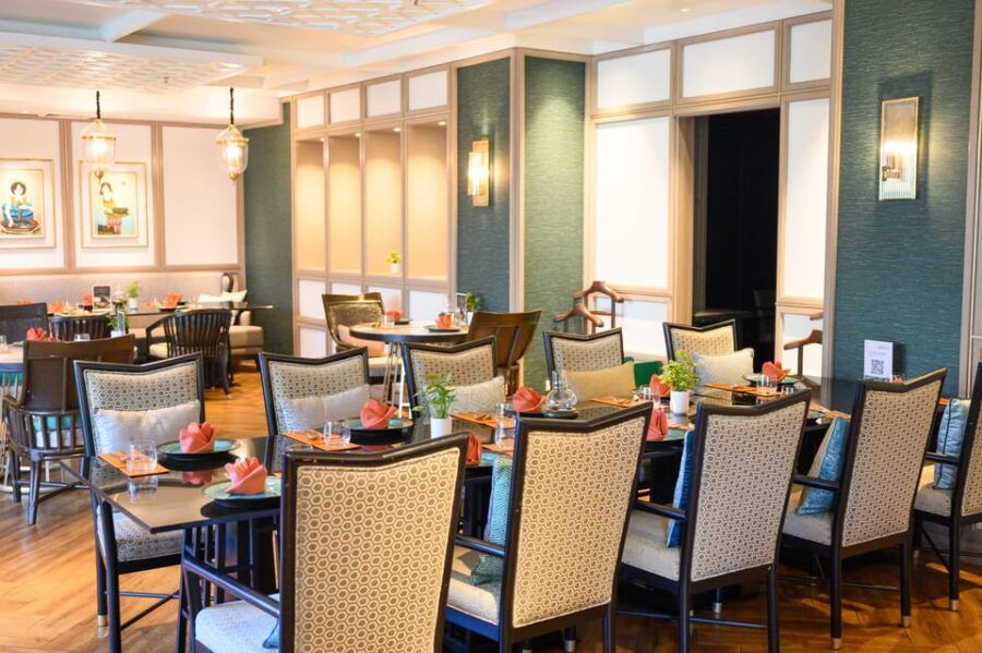 bangkok-the-house-of-smooth-curry-the-athenee-hotel