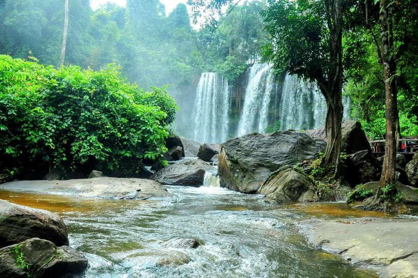 banteay-srei-kulen-waterfall-beng-mealea-small-group-tour