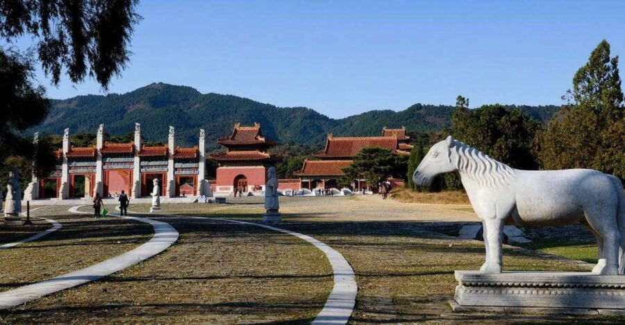 beijing-eastern-qing-tombs-and-huangyaguan-great-wall-tour