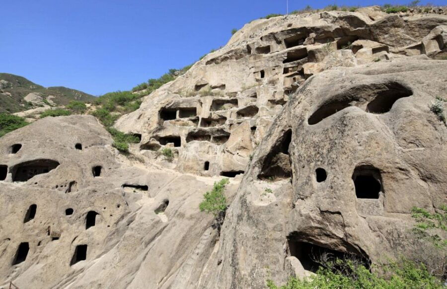 beijing-guyaju-cave-dwellings-with-optional-visits