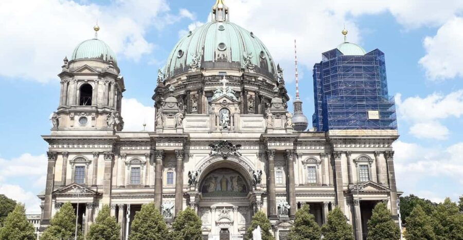 berlin-berlin-history-self-guided-tour-for-young-people