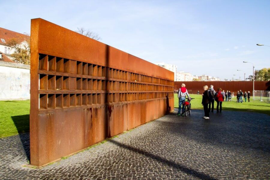 berlin-berlin-wall-tour-berlin-east-west