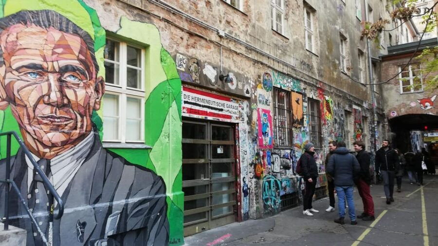 berlin-historic-backyards-guided-neighbourhood-walk