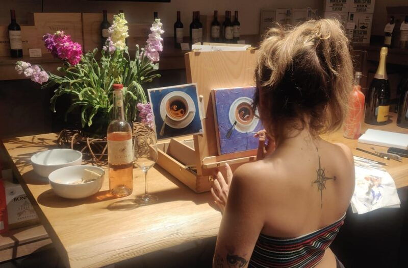 berlin-wine-on-canvas-paint-workshop-and-wine-tasting