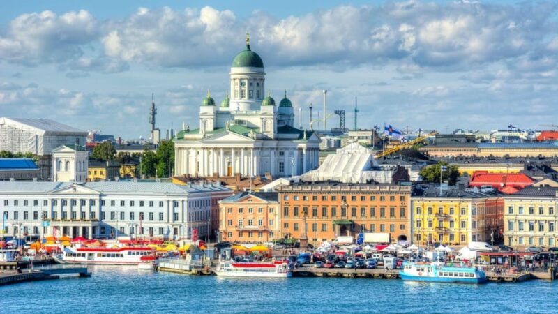 best-of-helsinki-private-walking-tour-with-a-local