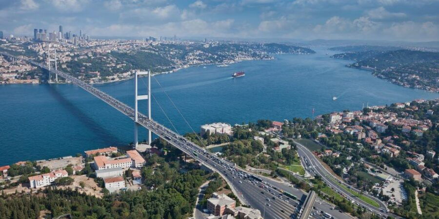 bosphorus-cruise-from-istanbul-airport