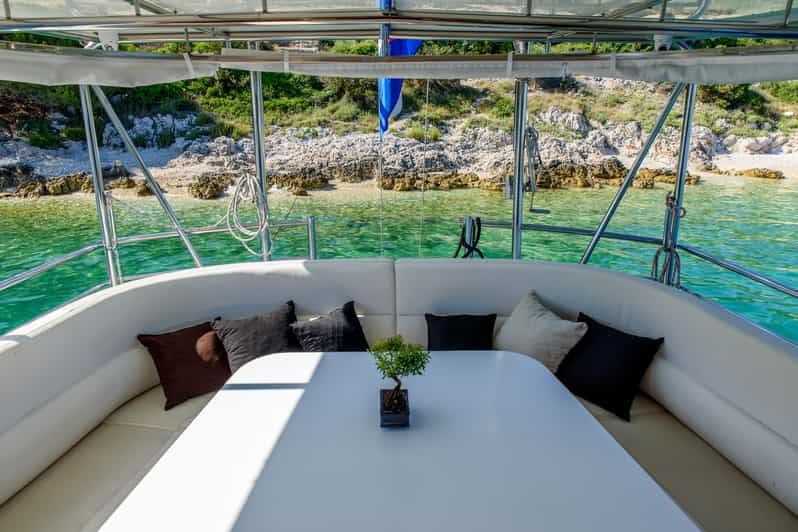 brac-hvar-blue-lagoon-one-day-excursion-by-boat