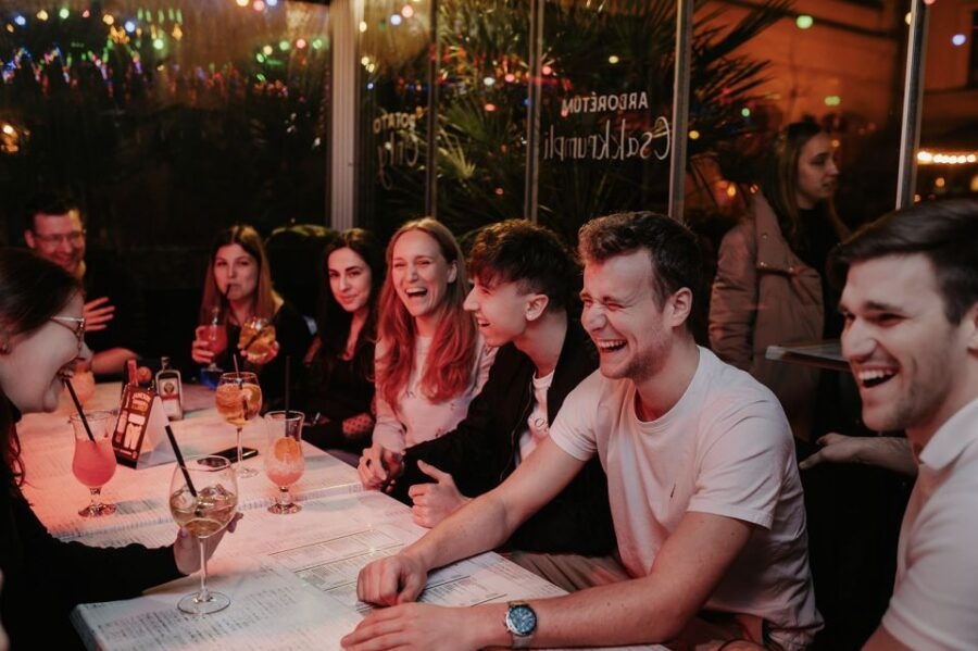 budapest-bar-crawl-with-a-local-guide