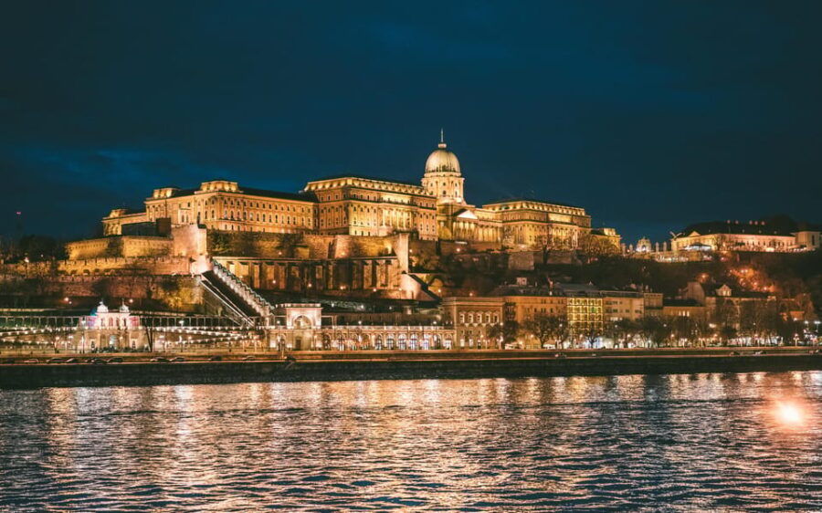 budapest-by-night-sightseeing-cruise