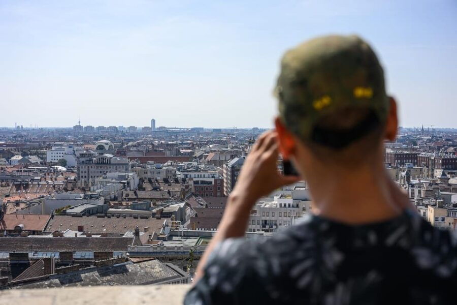 budapest-st-stephens-basilica-entry-with-terrace-option