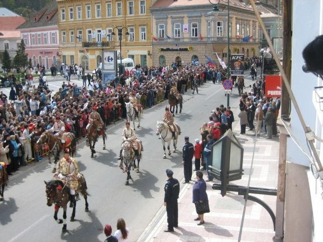 bv01-city-tour-brasov-in-english-secrets-of-kronstadt-2