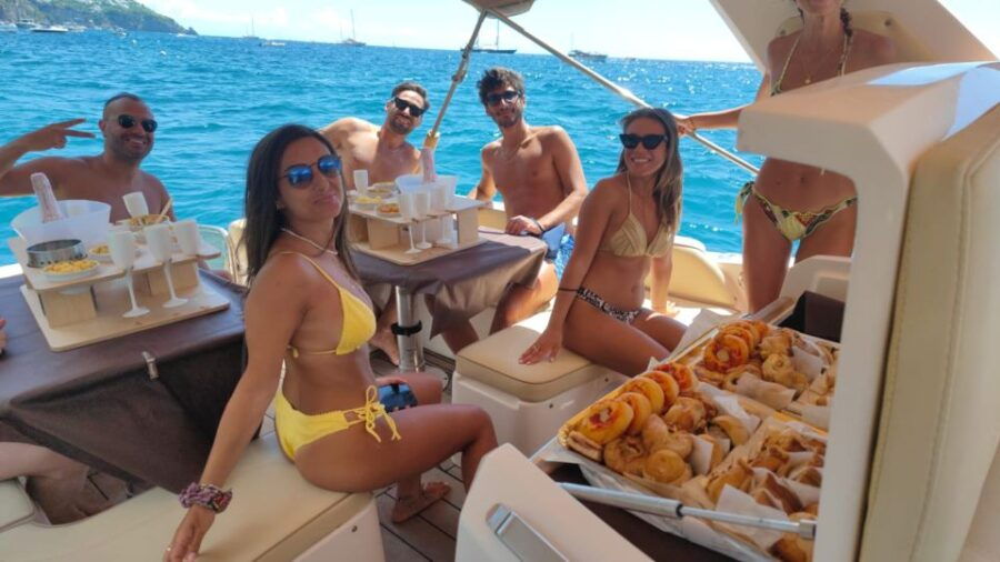 capri-in-a-day-all-inclusive-boat-tour-with-city-visit