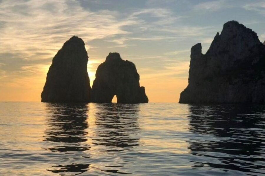 capri-private-boat-tour-at-sunset-from-capri-2-hours