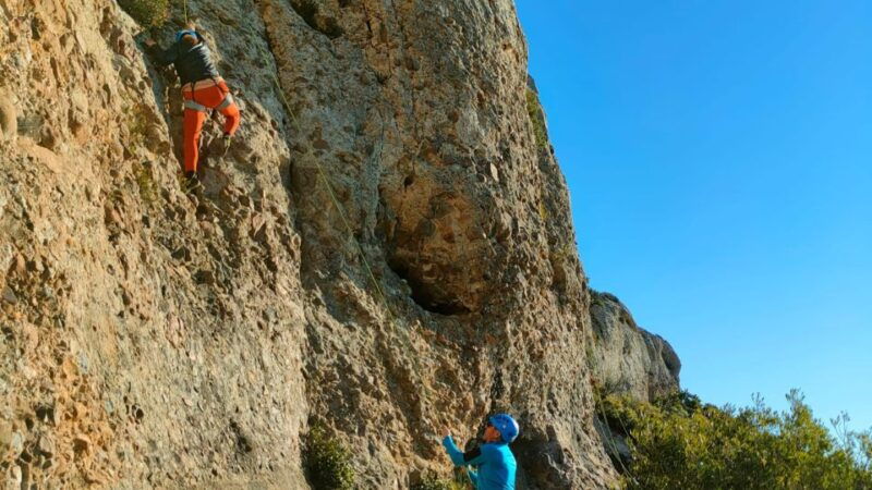 cassis-la-ciotat-climbing-class-on-cap-canaille