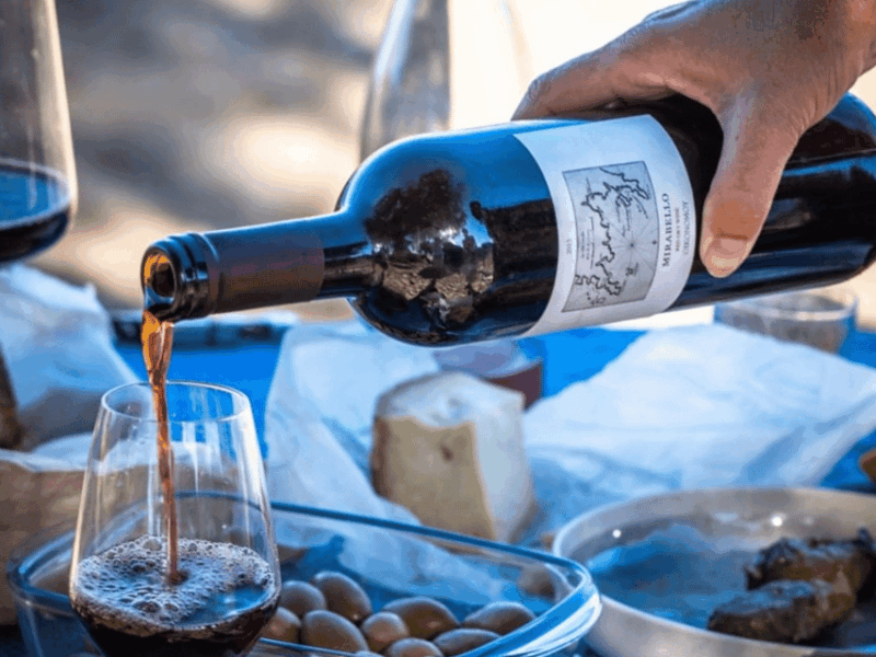 chania-wine-tasting-in-french
