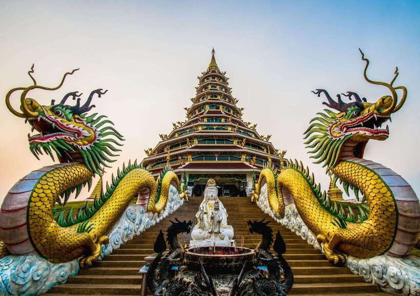 chiang-rai-white-blue-red-3-temples-tour