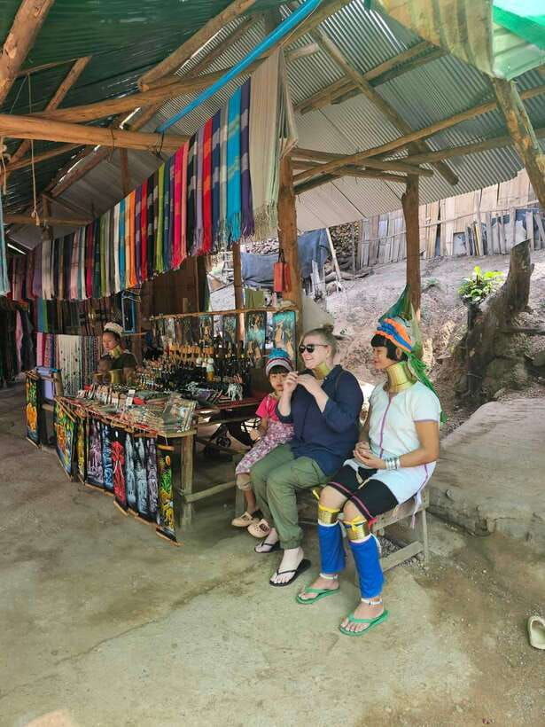 chiangmai-sticky-waterfall-long-neck-karen-village