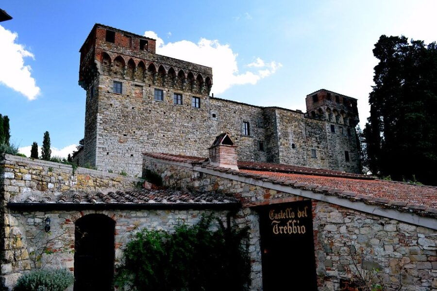 chianti-rufina-wine-tour-in-castle-historical-villa