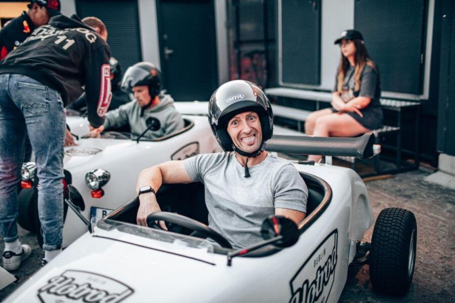 classic-remise-tour-in-a-mini-hotrod