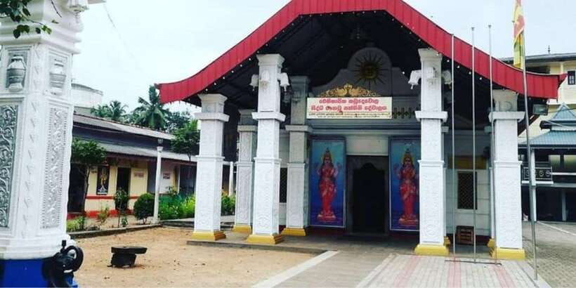 colombo-countryside-temple-trail-by-tuk-tuk