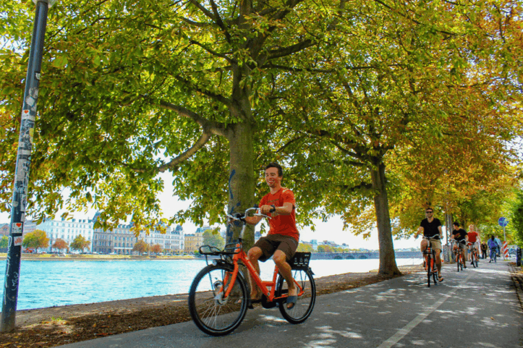 copenhagen-1-5-hour-city-highlights-bike-tour-2