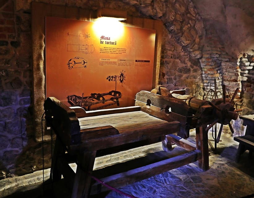 corvin-castle-1-day-car-tour-from-oradea