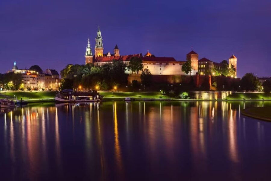 cracow-private-evening-boat-tour