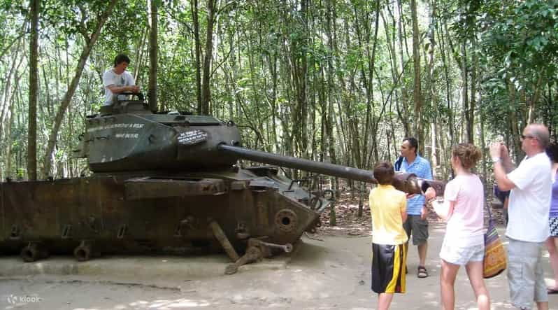 cu-chi-tunnels-and-mekong-delta-1-day-tour-2