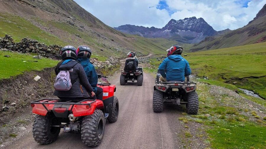 cusco-quad-bikes-in-the-rainbow-mountain