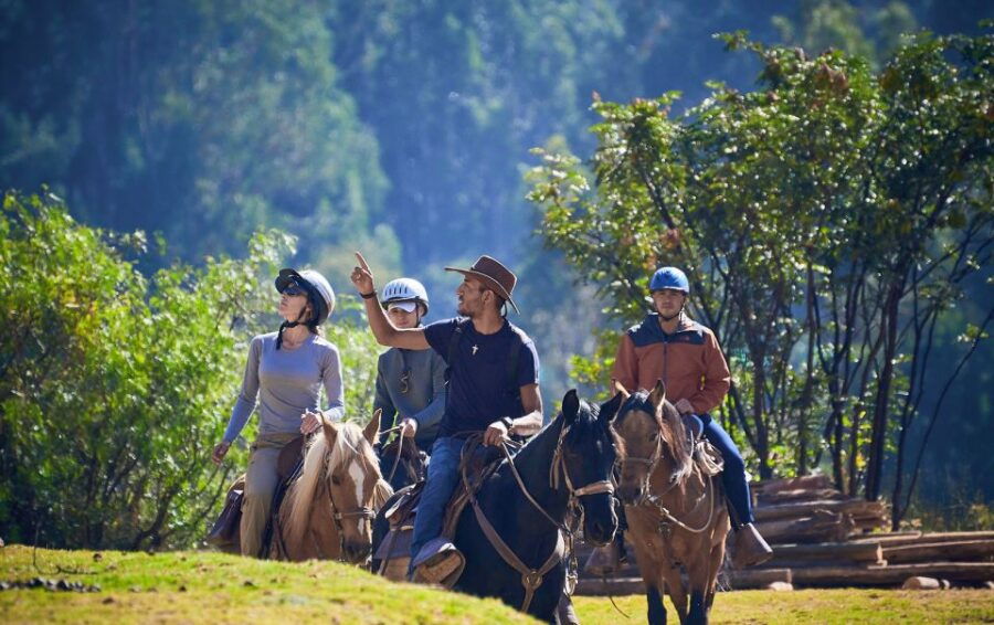 cusco-temple-of-the-moon-devils-balcony-horseback-ride