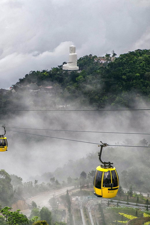 da-nang-ba-na-hills-cable-car-and-golden-bridge-small-group