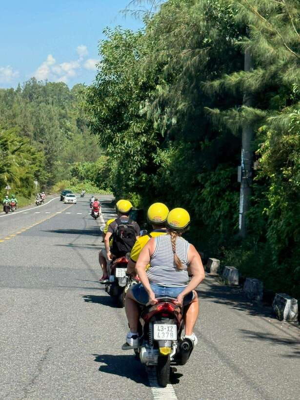 da-nang-city-adventures-by-motorbike