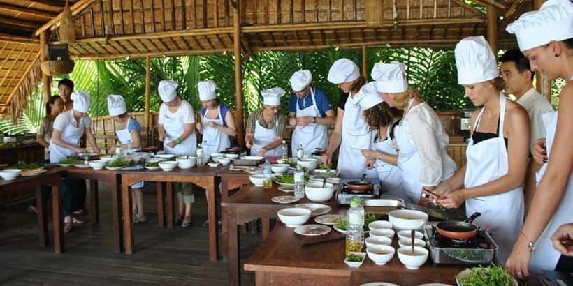 da-nang-hoi-an-coconut-boat-and-cooking-fun-in-hoi-an