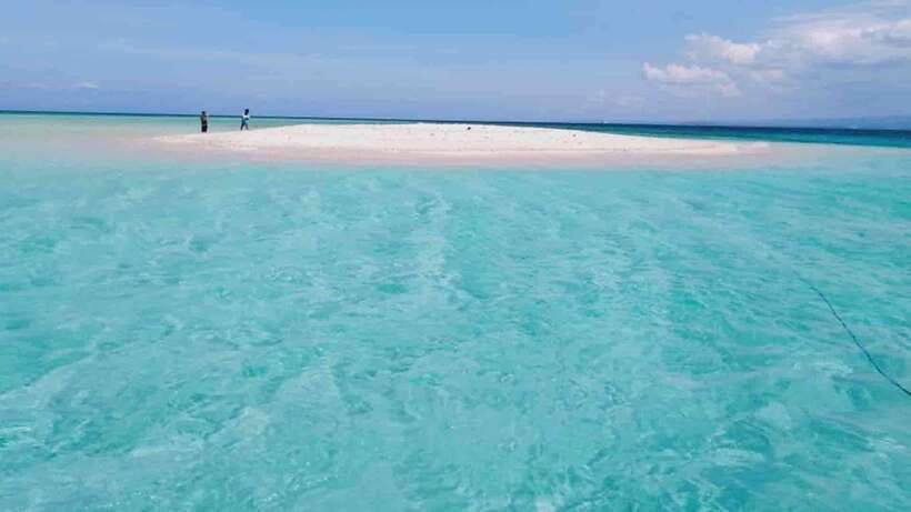 day-tour-southeastlombok-pink-beach-gili-island